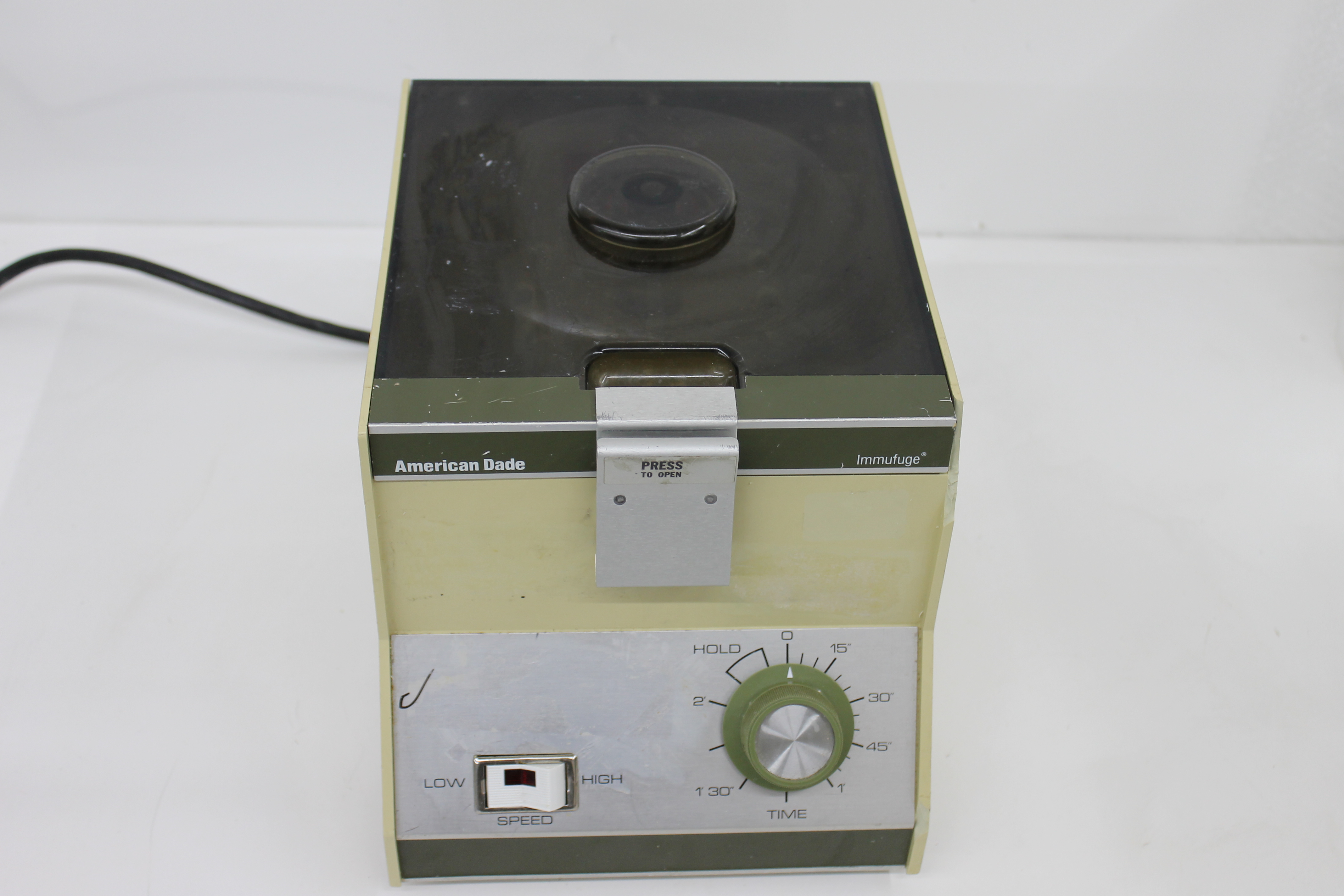Used American Dade 569 Immufuge Centrifuge