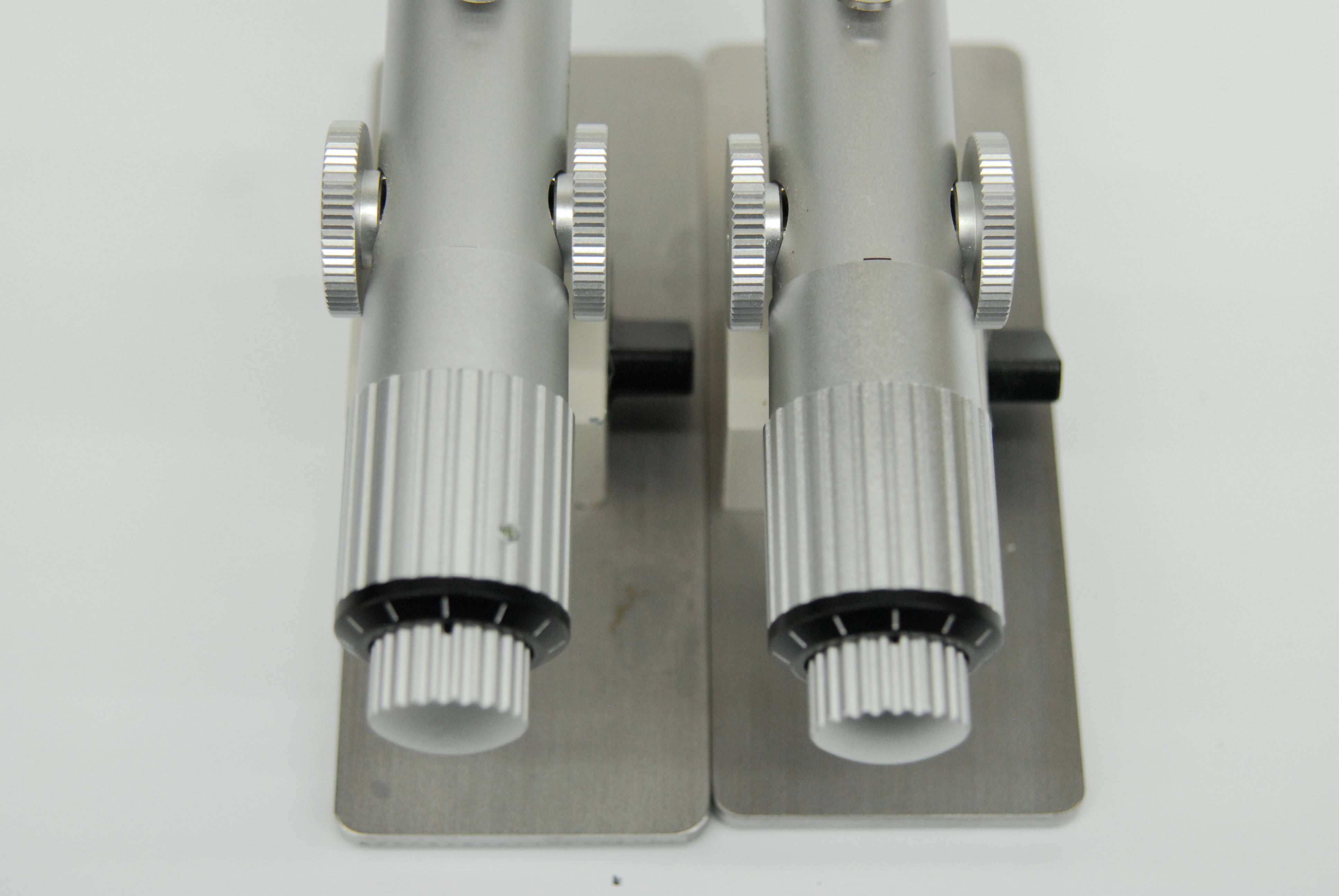 Used Narishige IM-11-2A Pneumatic Microinjectors w/ HI-9 Holders Magnetic Bases - Lot of 2