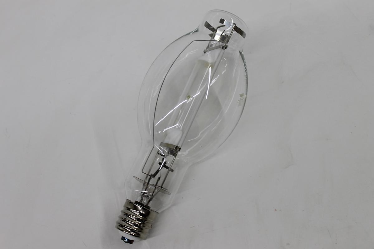 Used Damar 1223E Light Bulbs