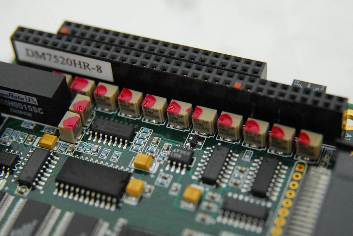 Used RTD Embedded Technologies DM7520HR-8 PC-104+ 12-Bit Analog I/O DAQ Module