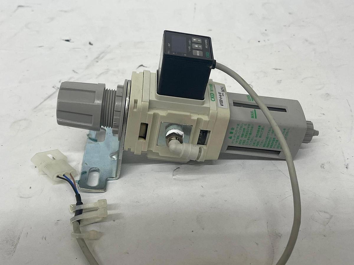Used CKD W1000 Filter Regulator W/ CKD PPD-P10PKN Pressure Switch
