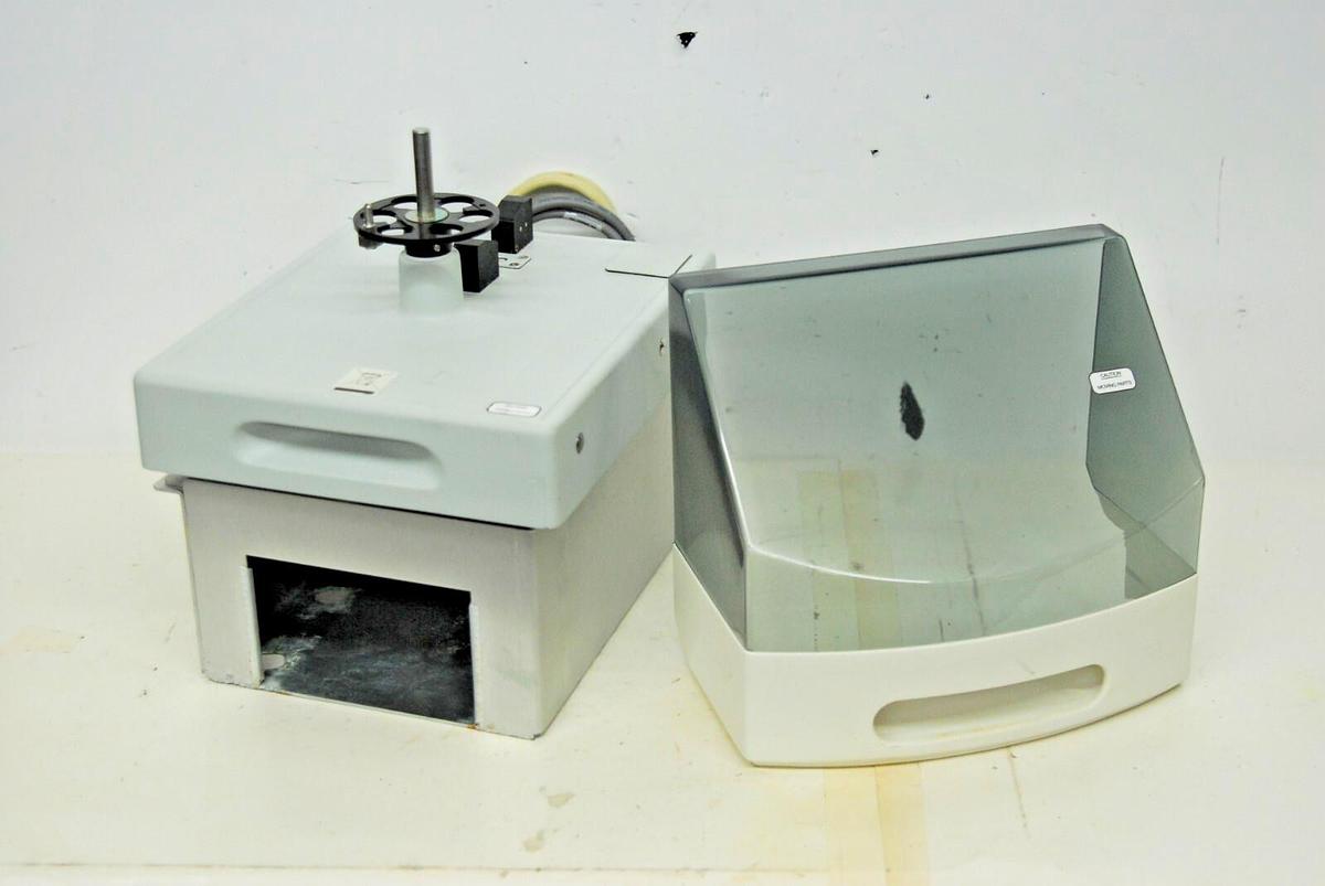 Used Becton Dickinson FACS Loader 02-61590-01 W/ Cover (FACSCalibur)