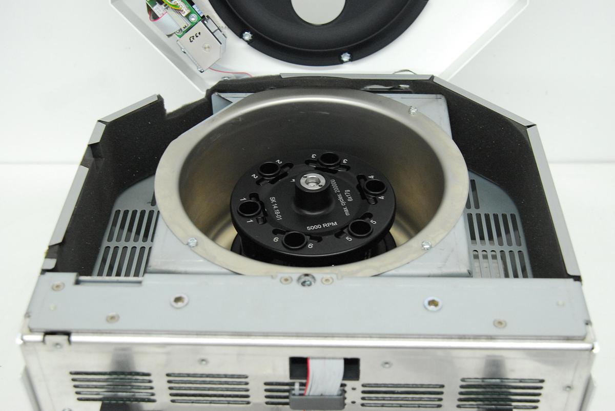 Used Hettich 2350-01 MIKRO 220 Robotic Automated Benchtop Centrifuge W/ Rotor