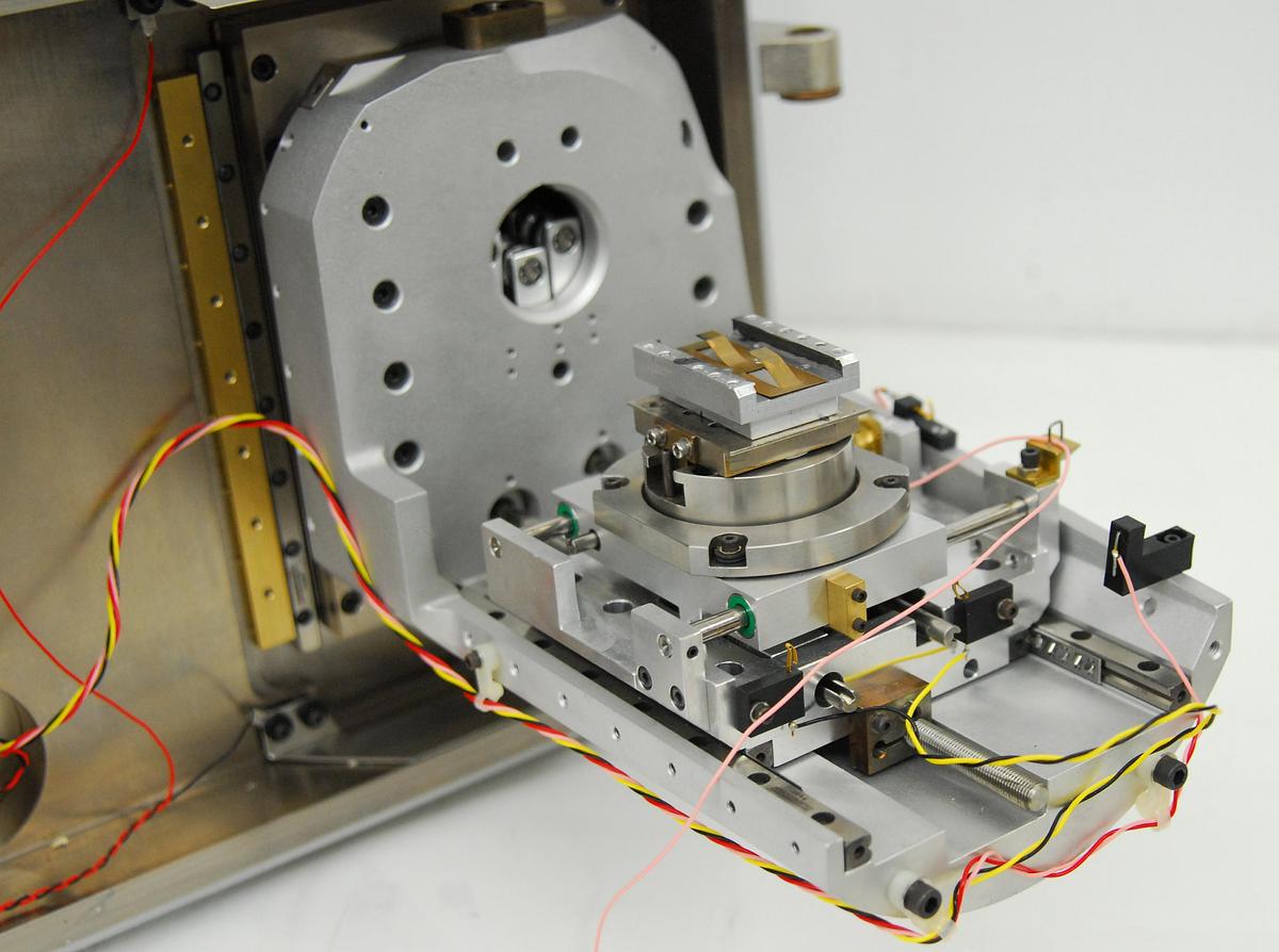 Used CamScan Series 2 SEM - 5-Axis Motorized Specimen Stage Door Assembly