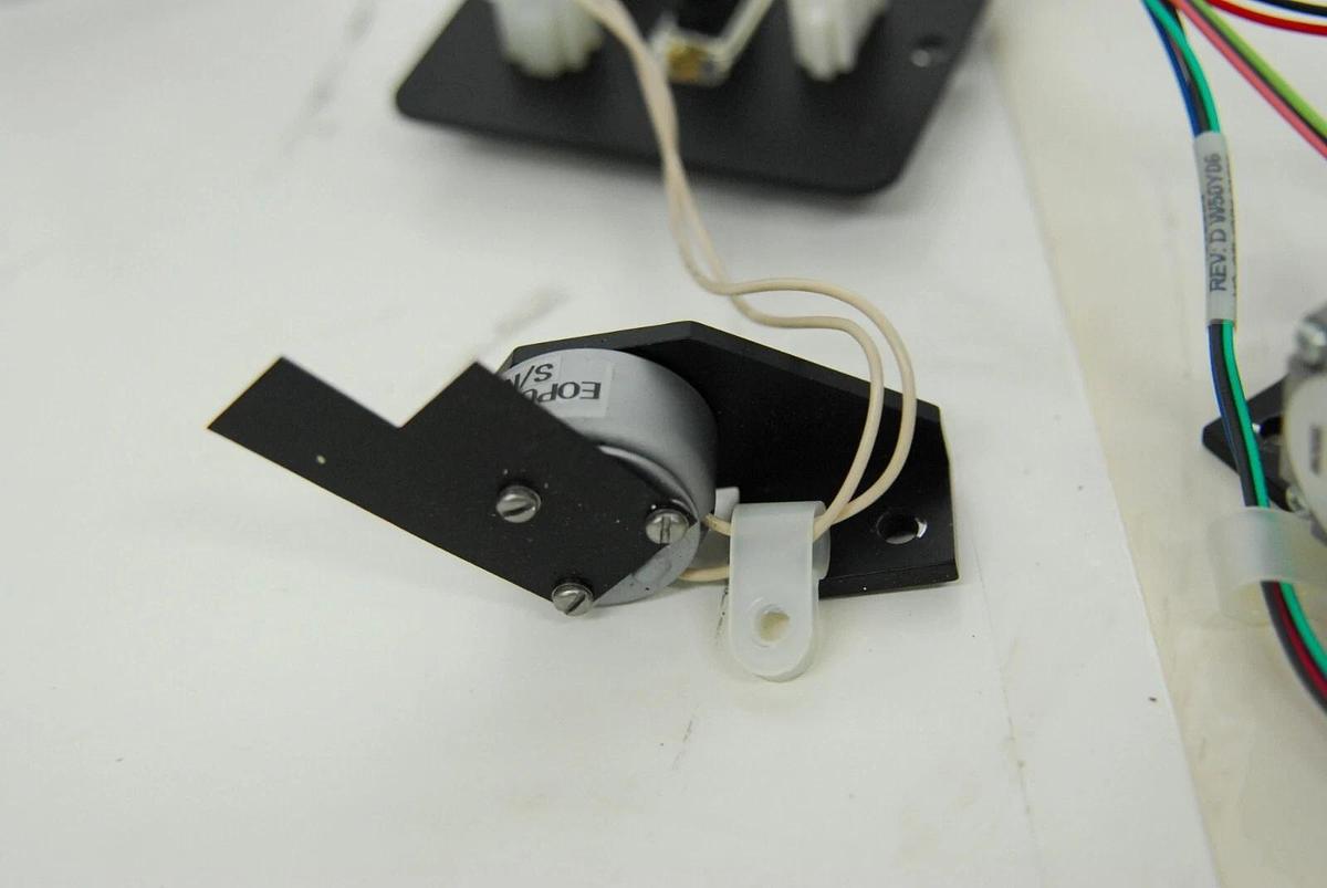 Used AB 4800 MALDI TOF/TOF - Lens, Filters, Mirrors, Mounts, Shutter and Filter Wheel