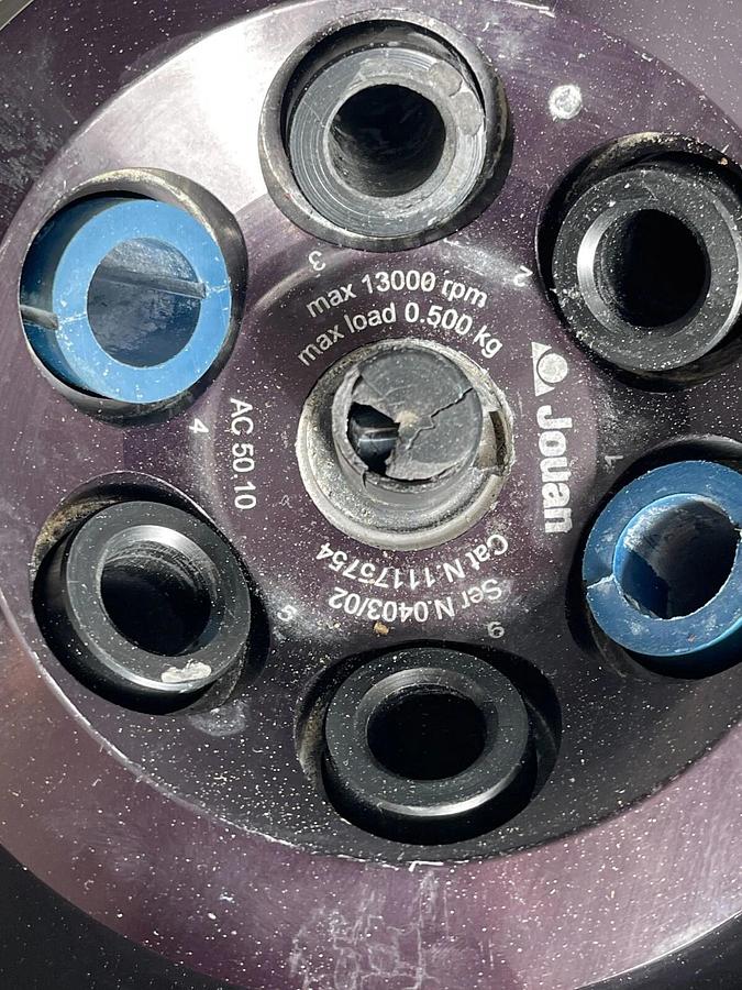 Used Jouan CR3i Refrigerated Benchtop Centrifuge W/ 11175754 Rotor- TESTED