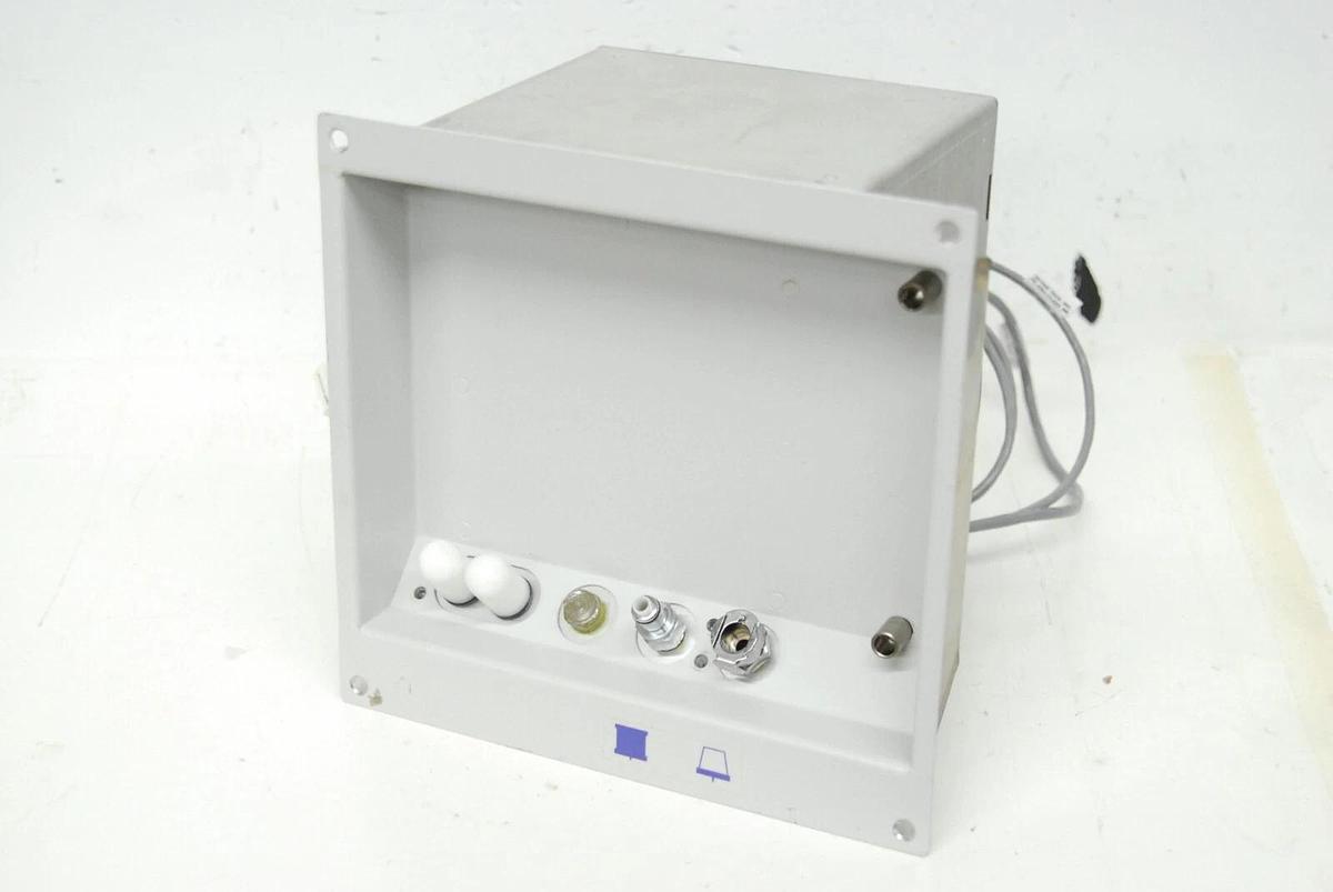 Used Alung HL-CR4-37-000 Sweep Gas Module W/ HL-CR4-21-000 Manifold - Hemolung CR4