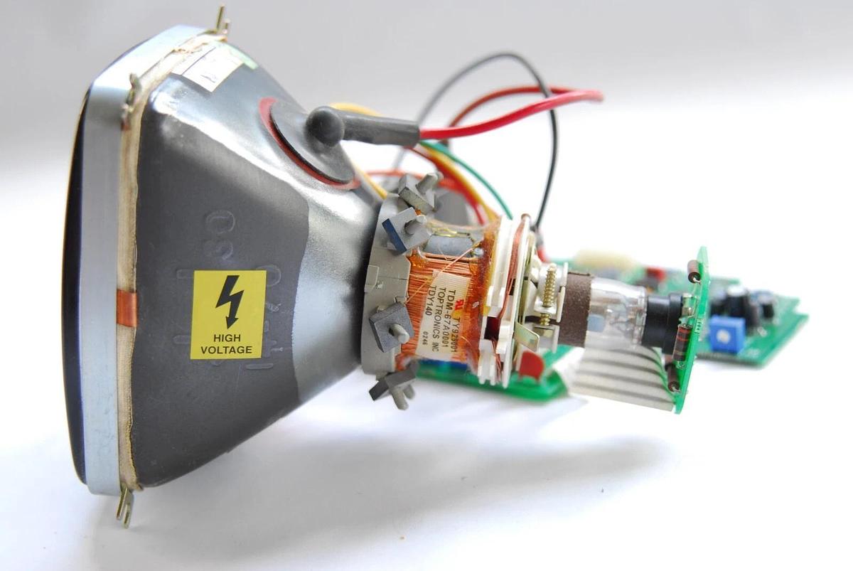 Used CPT MI0518P43AU1 5" CRT W/ Pemstar 620010-501 Board, TY929001 Deflection Yoke