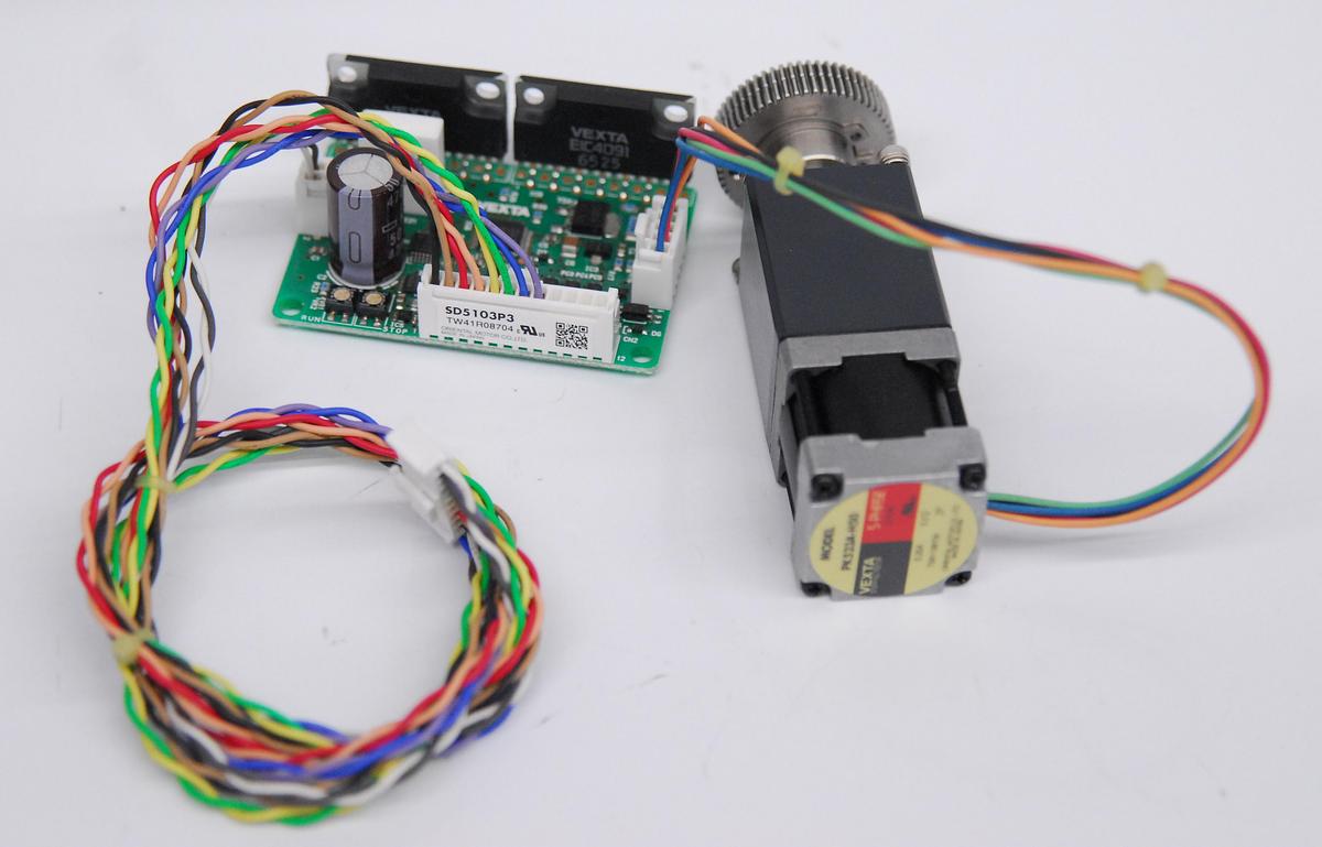 Used Oriental Motor Vexta SD5103P3 5-Phase Driver PK523A-H50 Stepper Motor