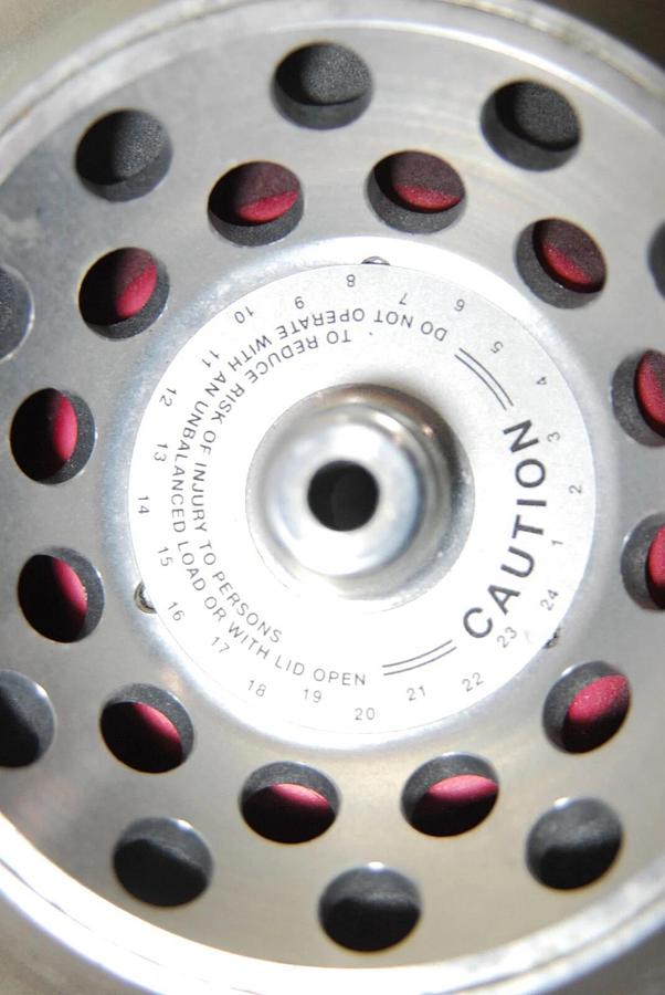 Used Denville Scientific 260D Brushless Microcentrifuge W/ Rotor - not working