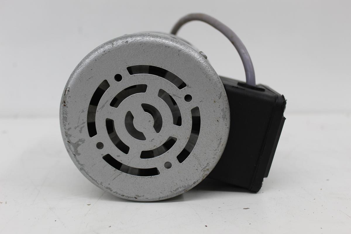Used Sirem R1C225H2B Gearmotor Agitator Motor 200-240V 39-47 RPM