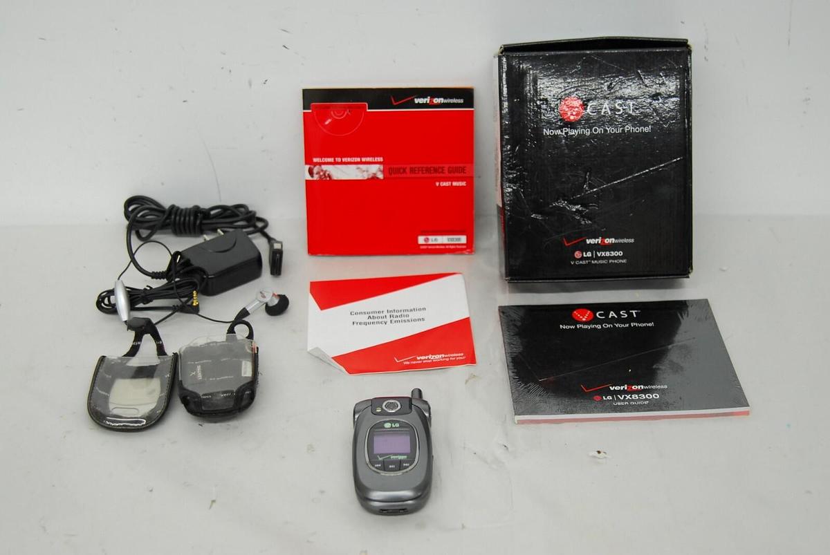 Used LG VX8300 (Verizon) Cellular Phone W/ Accessories 842623286535