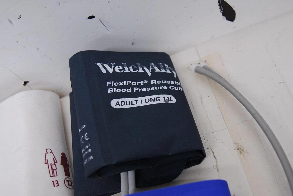 Used Welch Allyn 45NTO Vital Signs Spot LXi Patient Monitor W/ Stand, and MORE