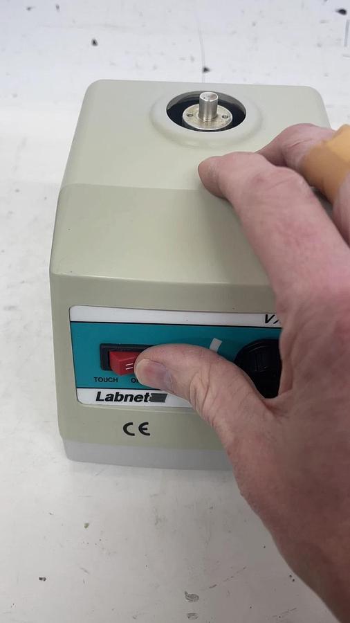 Used Labnet VX100 S0100 Vortex Mixer