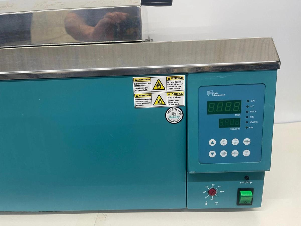 Used Jeio Tech (Lab Companion) BS-11, 25 Liter Shaking Water Bath - TESTED