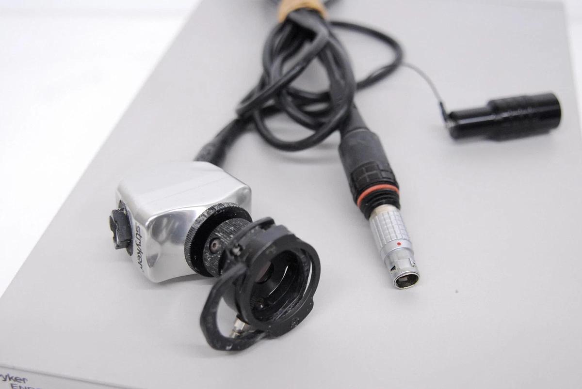 Used Stryker Endoscopy 988 3CHIP Camera System W/ 988-210-122 Camera, Coupler