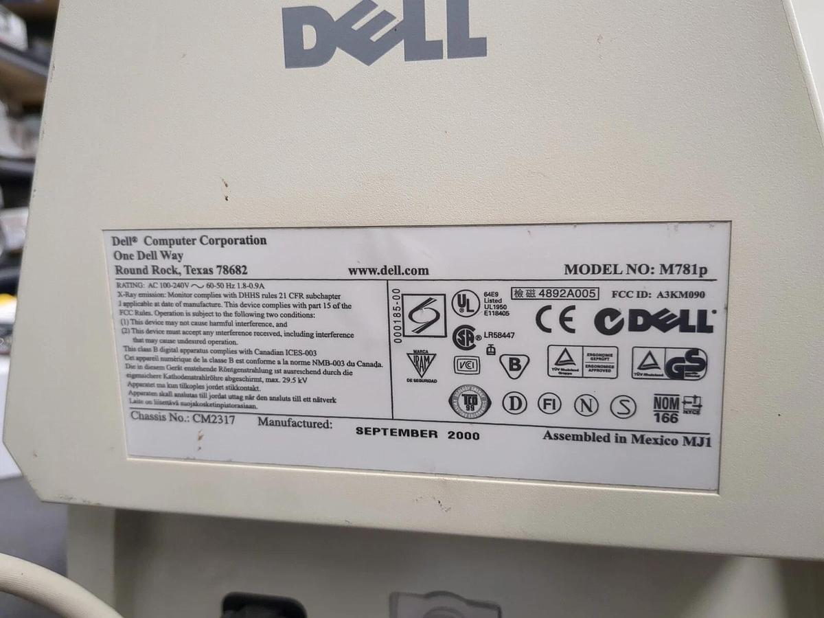 Used DELL M781P 17" VGA Computer Monitor