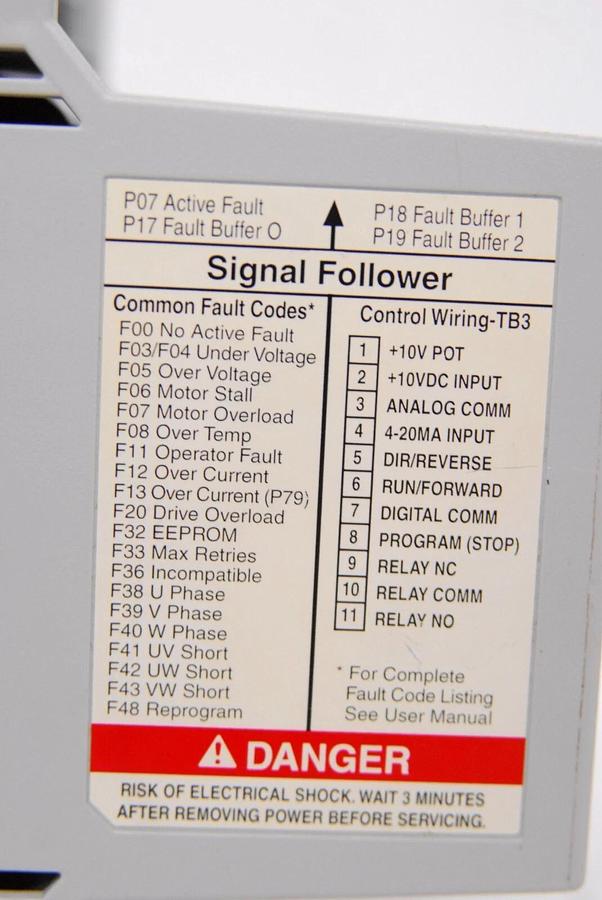 Used Allen-Bradley 160-AA03NSF1P1 7.06 C Variable Frequency Drive W/ 160-P1 Keypad