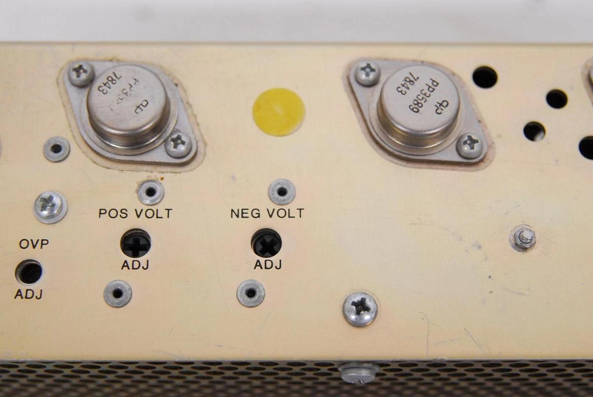 Used Deltron Regulated Power Supply Model 630031, 8994-2 (15V 2.4A)