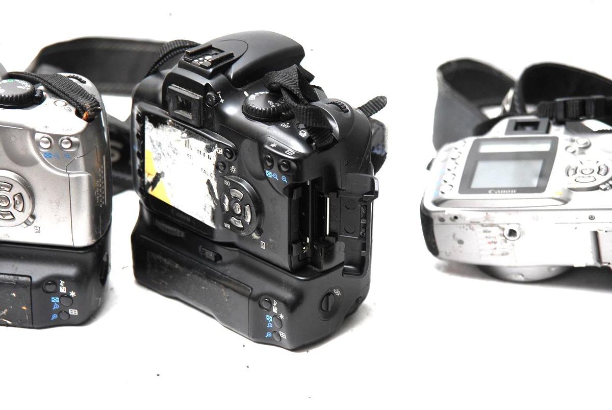 Used Canon EOS Digital Rebel DSLR Lot of 4 with 2 Battery Grips