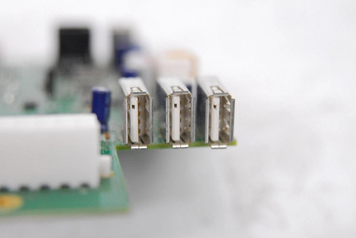 Used Humanscale 675-0701 675-1086 T7 USB Peripheral Power Distribution Board