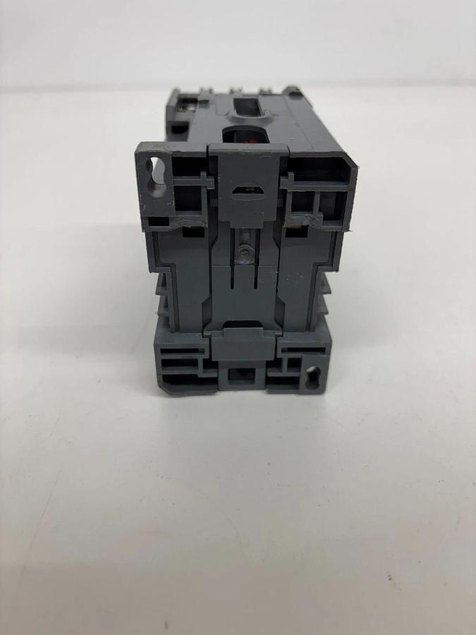 Used ABB 152-264V DC Activated Contactor TBC25-30-10