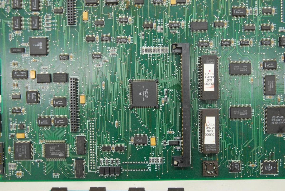 Used Beckman DU640i -Control Board 00517204 W/ Prom Card 00517024