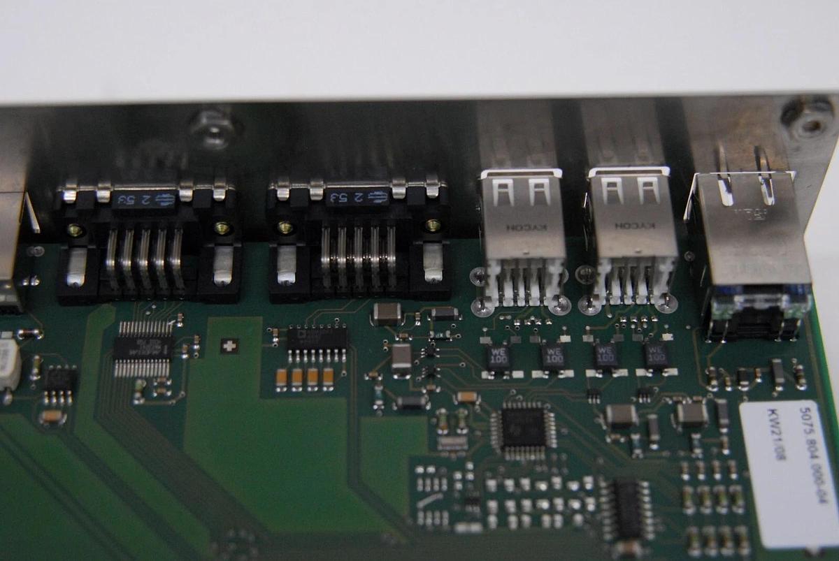 Used Eppendorf epMotion 5075 Communication IO Panel Board 5075.804.000-04