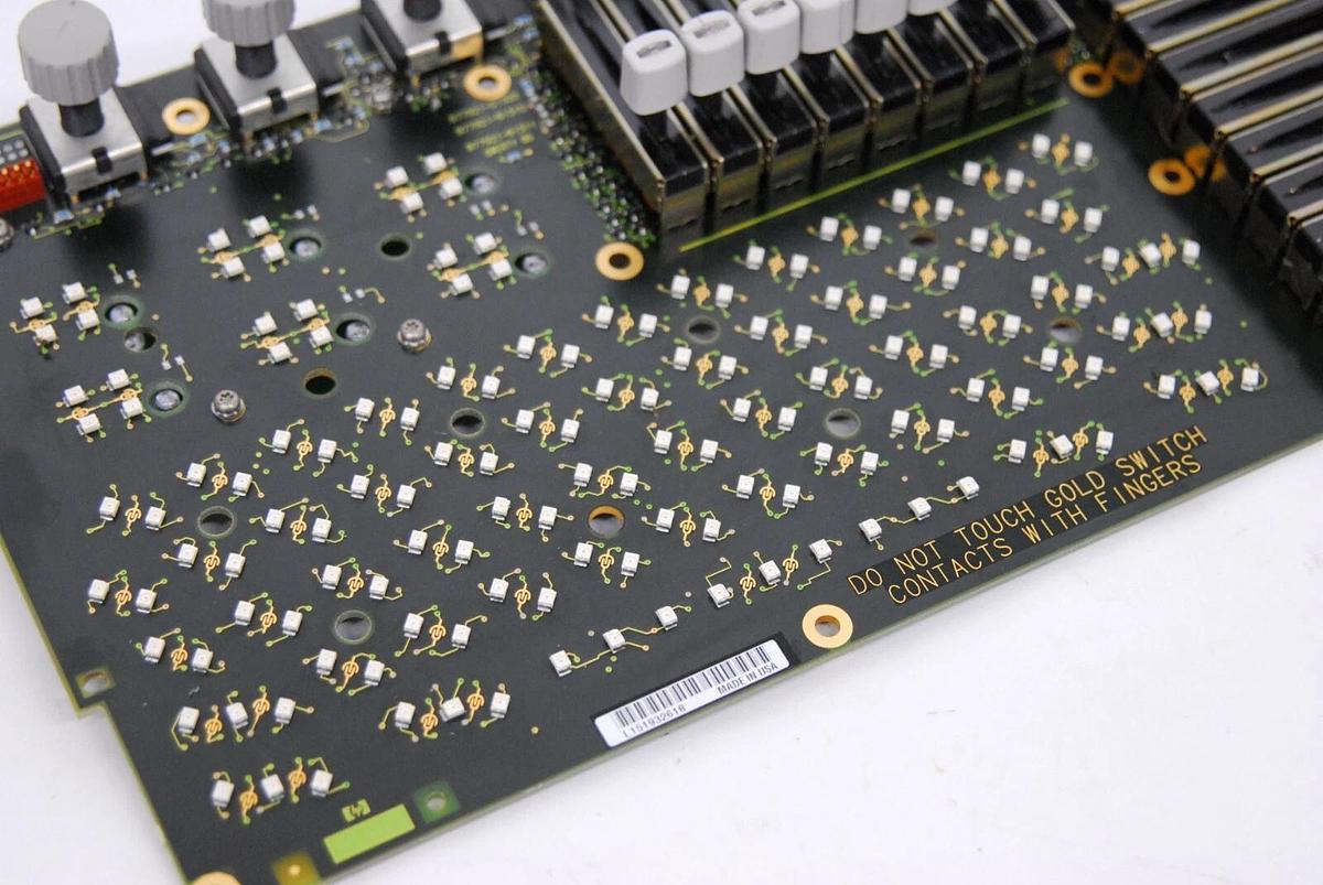 Used HP 77921-21300 QWERTY Board W/ 77921-40040 Button Assembly (Sonos 5500)