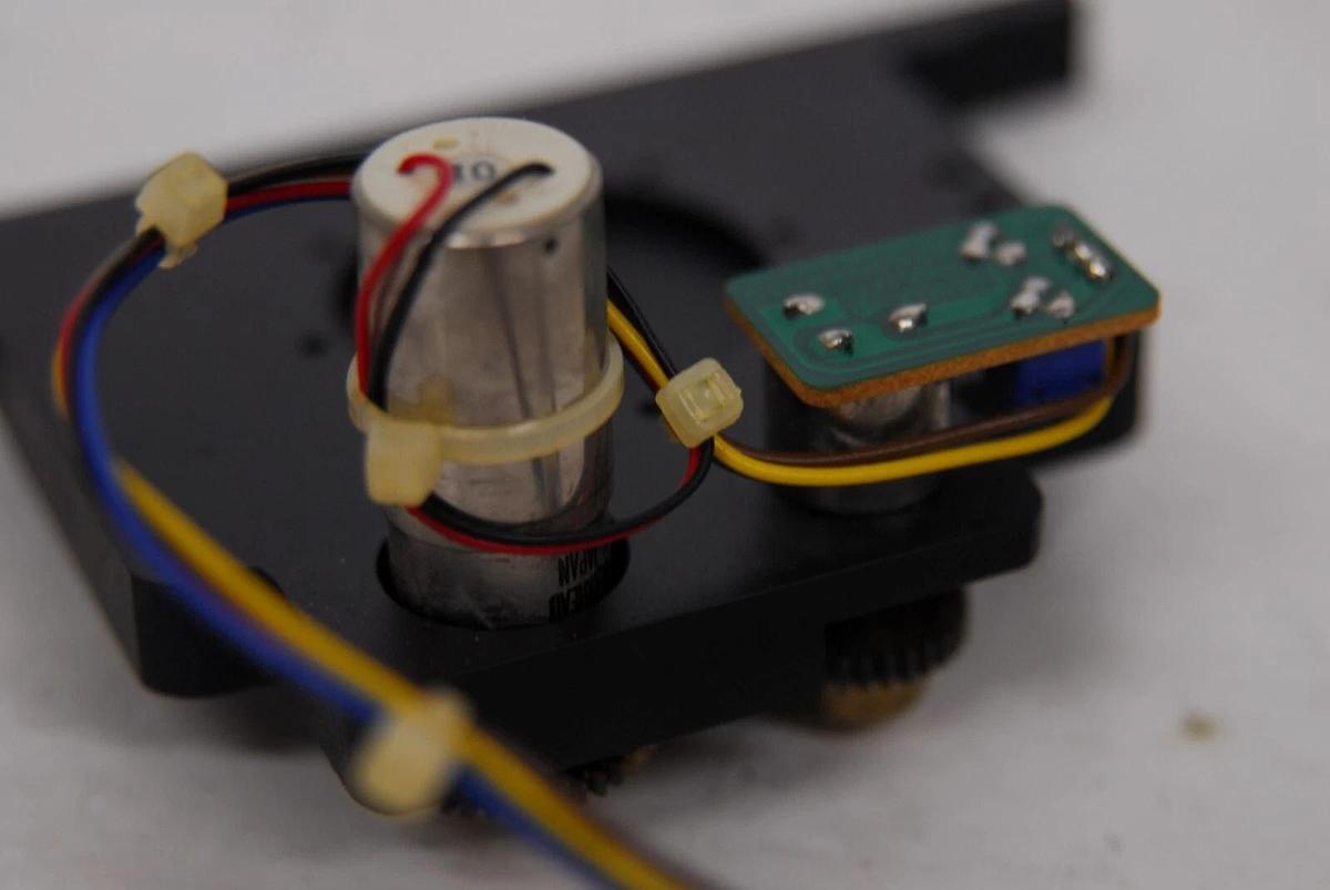 Used Olympus DV084000-3 UYPB60 Iris Diaphragm Assembly (for Vanox AHBS3)