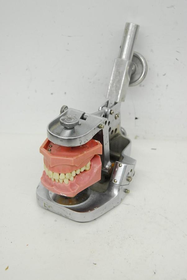 Used Hanau Varsity Manikin Dental Articulator PAT 1682904