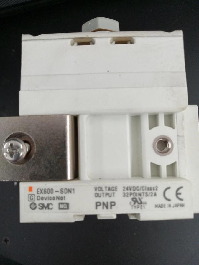 Used SMC DeviceNet EX600-SDN1 SI Unit 32 Point Pneumatic Valve
