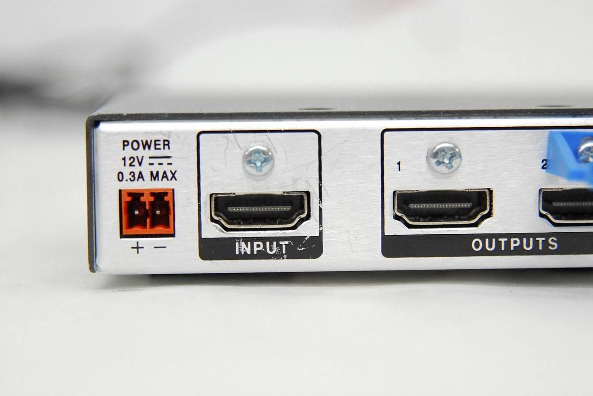 Used Extron DA2 HD 4K 60-1480-01 HDMI 4K 2 Output Distribution Amplifier