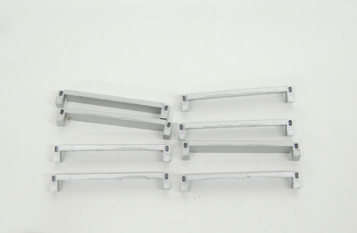 Used GE KTZ300425 Keyboard Caps/Buttons - Voluson E8