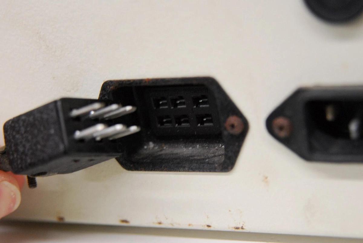 Used Virsonic 16-850 Cell Disrupter (Virtis 6304 0001)