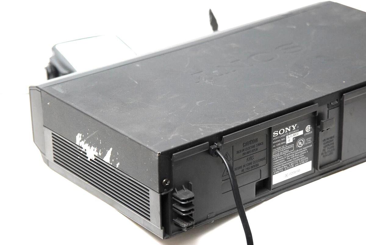 Used Sony SLV-N900 4 Head Hi-Fi Stereo VCR - For Parts