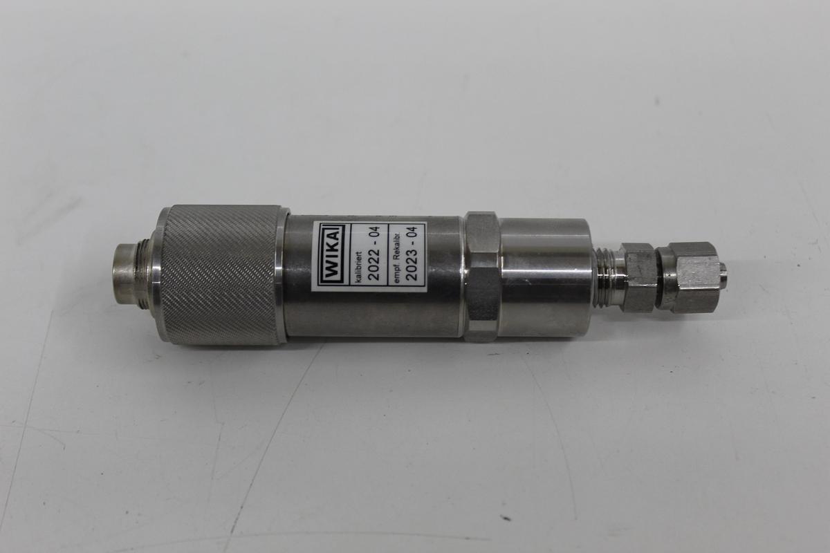 Used WIKA P-30 14039617 Precision Absolute Pressure Transducer 0-30 PSIA 0-10V