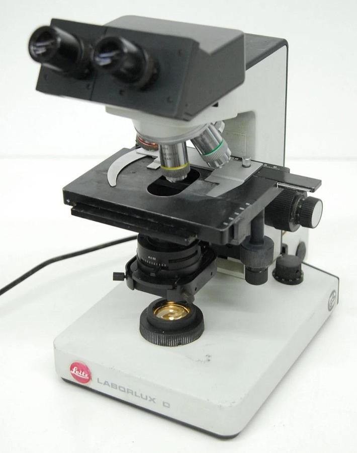 Used Leitz Laborlux D 512795 Binocular Microscope W/ EF 4/10/25/40 Objectives