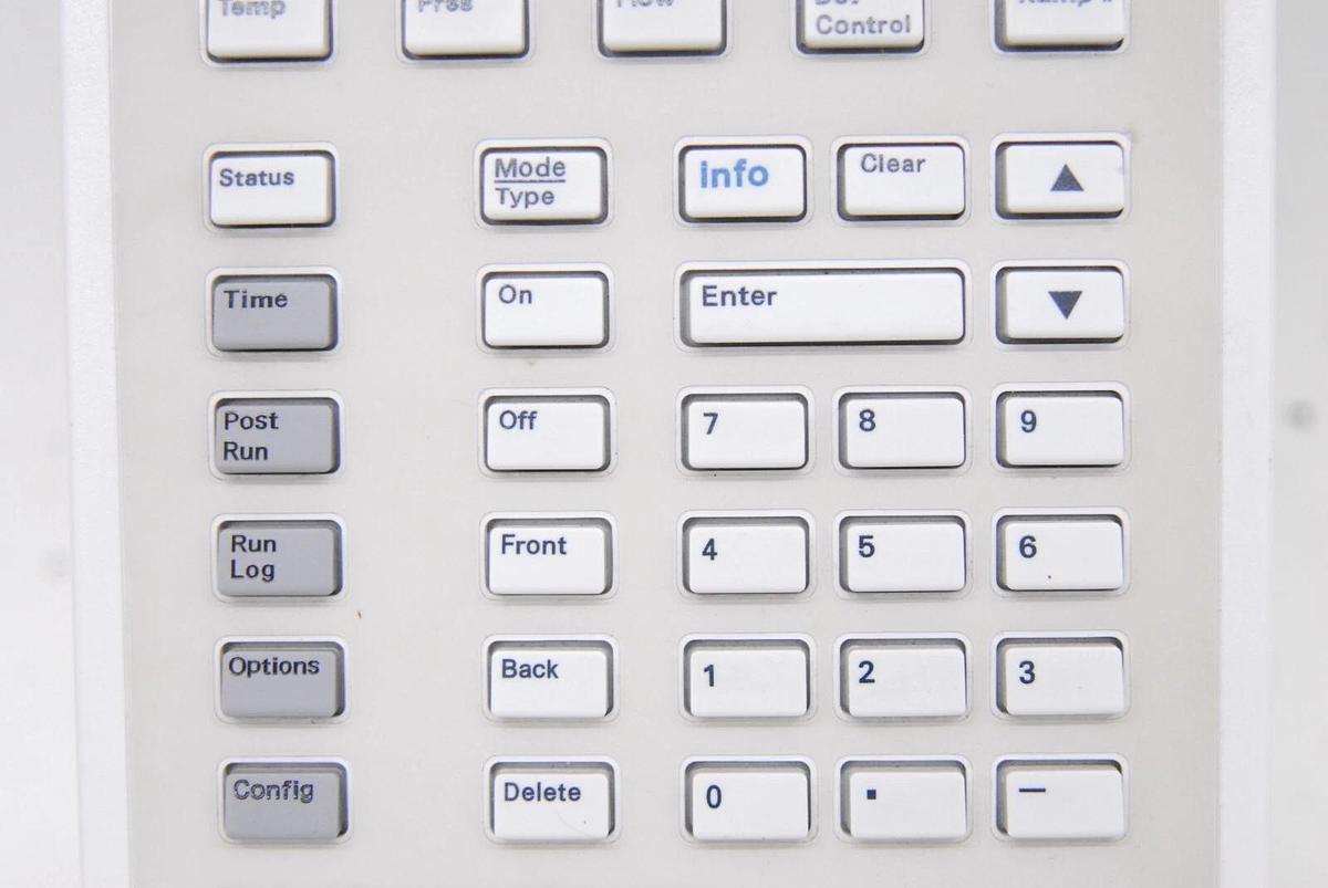 Used Agilent G1530-80000 NA204SD01BA Screen W/ G1575-40100 Keypad (6890N G1540N GC)