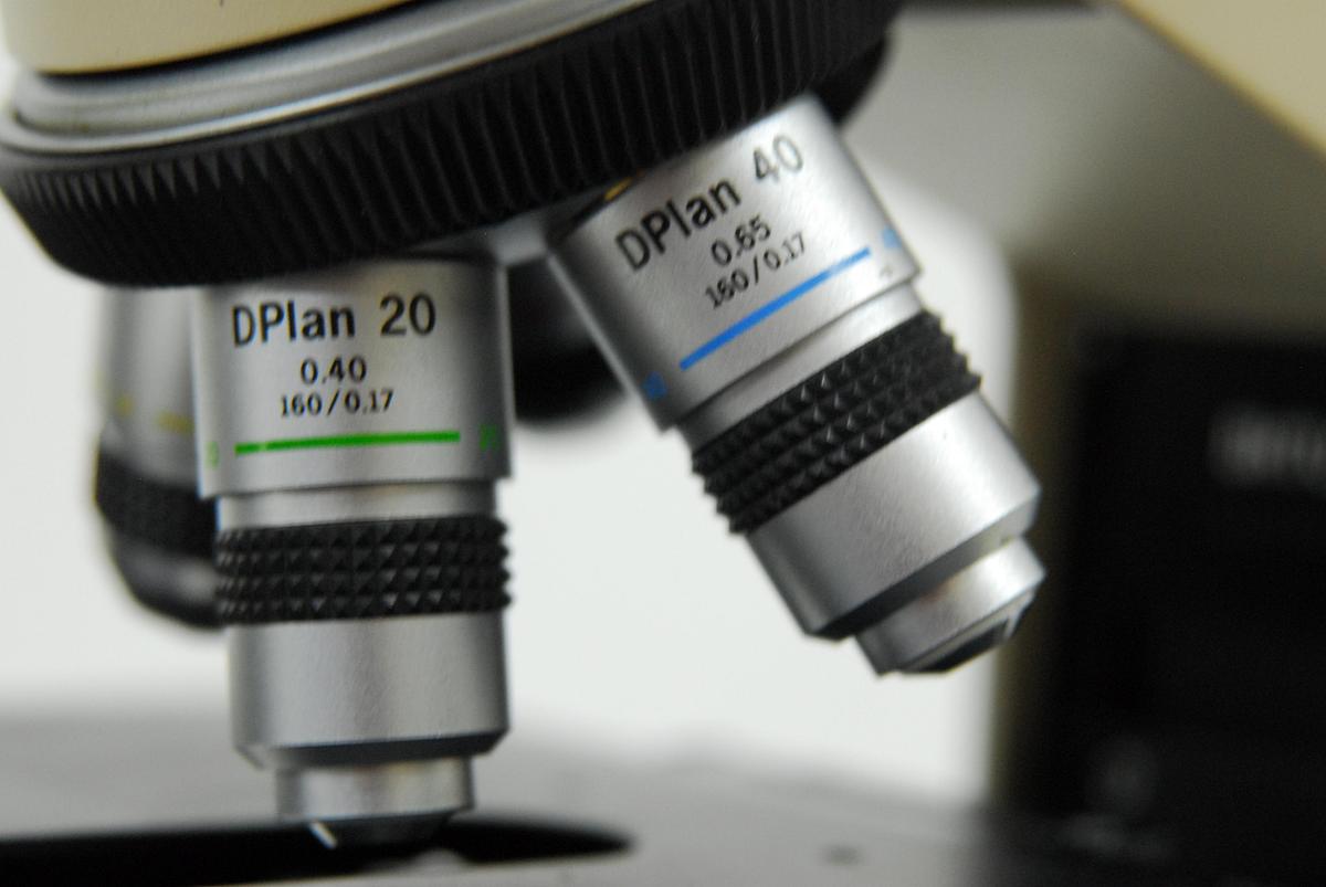 Used Olympus BH-2 BHTU Trinocular Microscope W/ DPlan 4/10/20/40 Objectives
