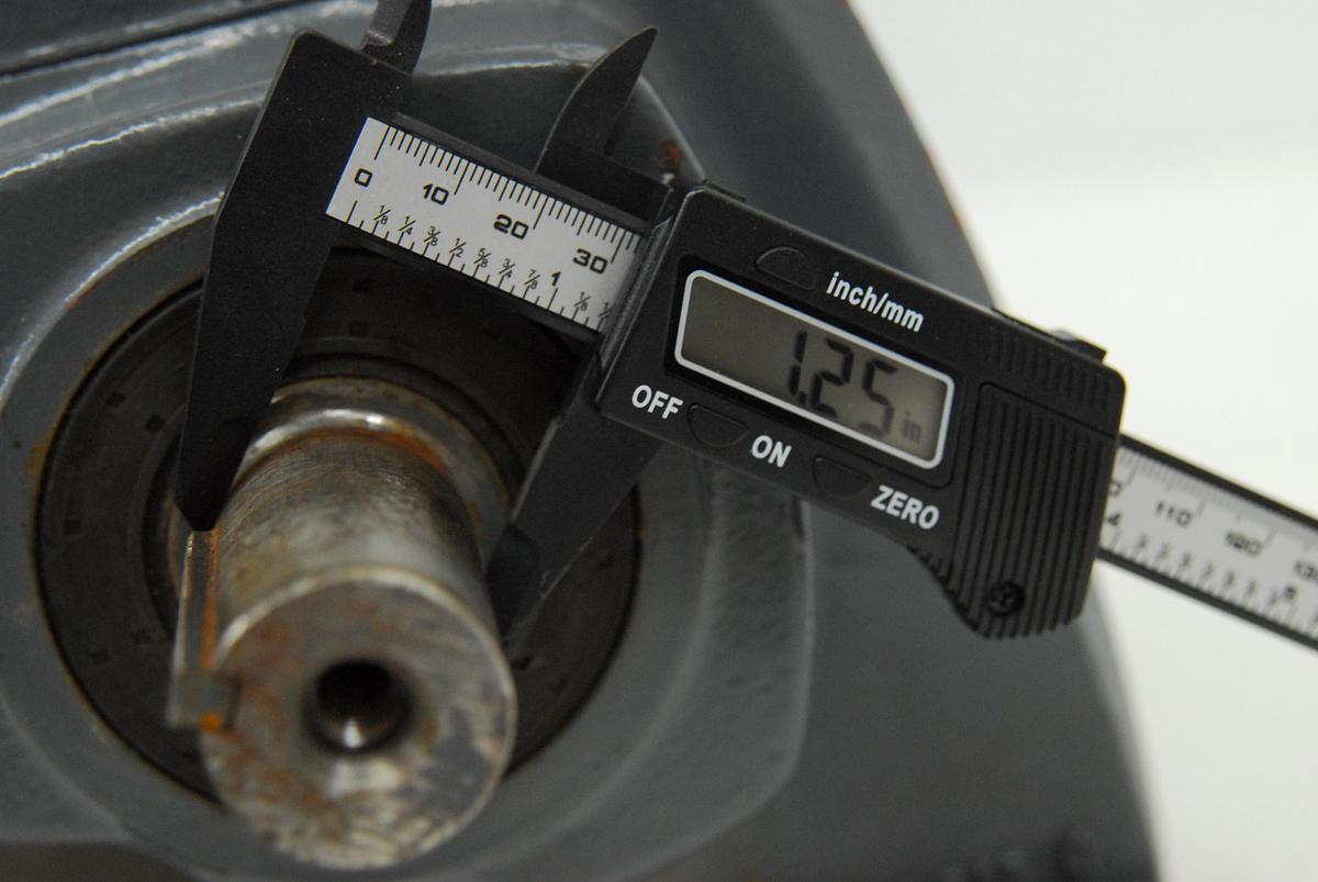 Used Gearmotors Series 3000 CBN3253-S-B3-U-56C-NM Gearbox w/ A.O.Smith 46807372143-0A 1725 RPM Motor