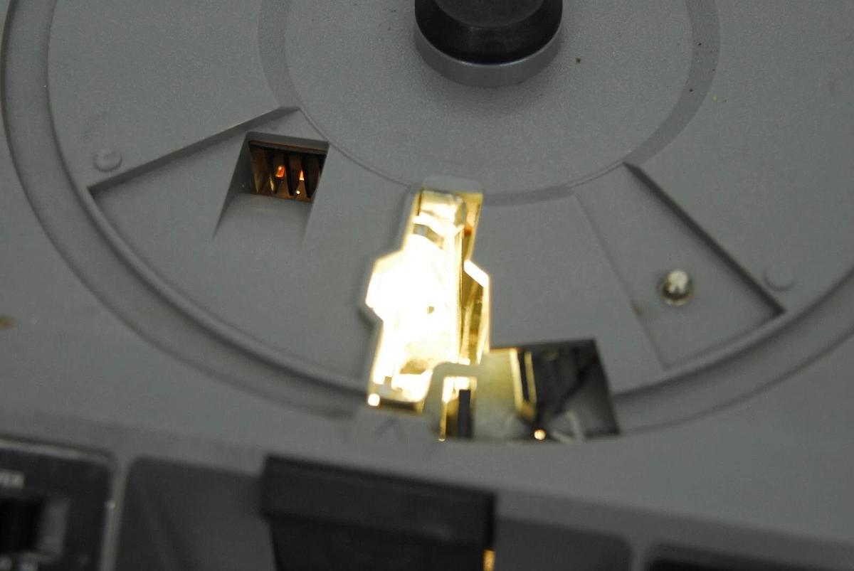 Used Kodak Ektagraphic III A Projector - TESTED READ DESCRIPTION