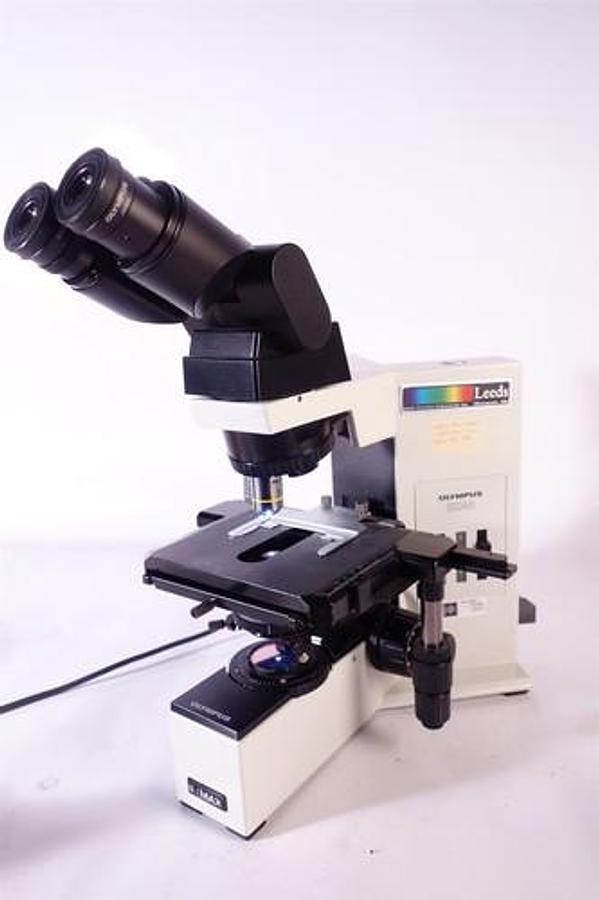 Used Olympus IM IMT Inverted Trinocular Microscope W/ 4X/10X/C20X Objectives