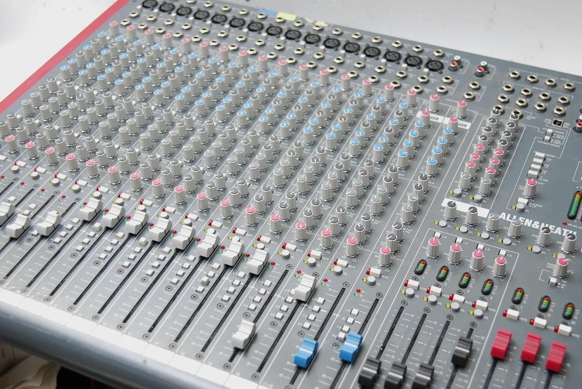 Used Allen & Heath ZED-420 16-Channel Mixer