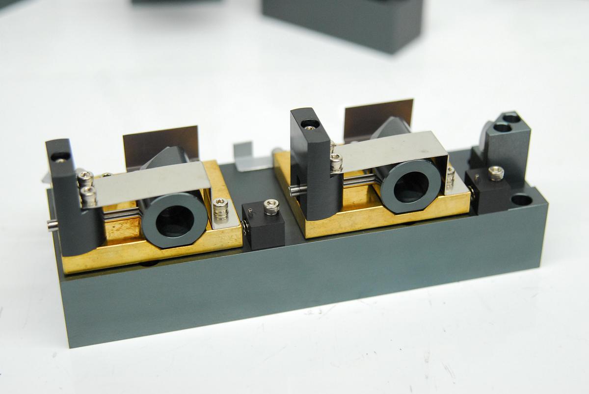Used Nikon C1-LU4 C1 - Laser Component Lot Beam Shift Units Couplers Dichroic Mirrors