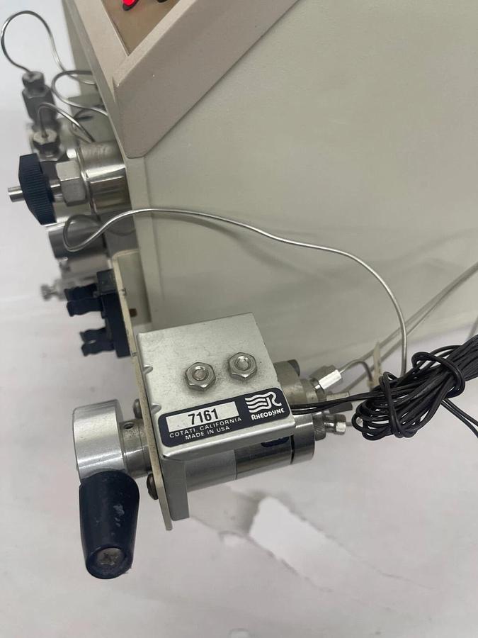 Used LDC Analytical constaMetric 3200 Solvent Delivery System