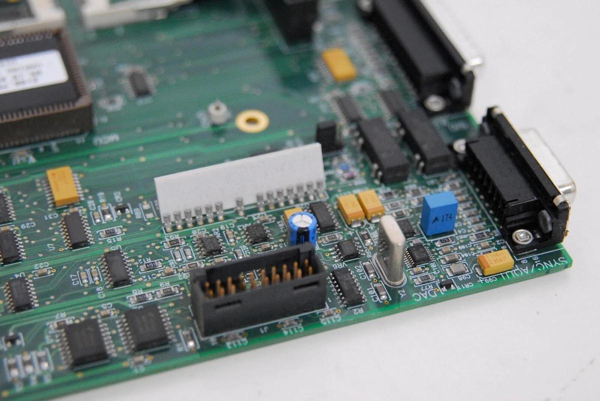 Used Varian 3900 GC MAIN BOARD 03-933358-01 03-933361-00 (SATURN 2000)