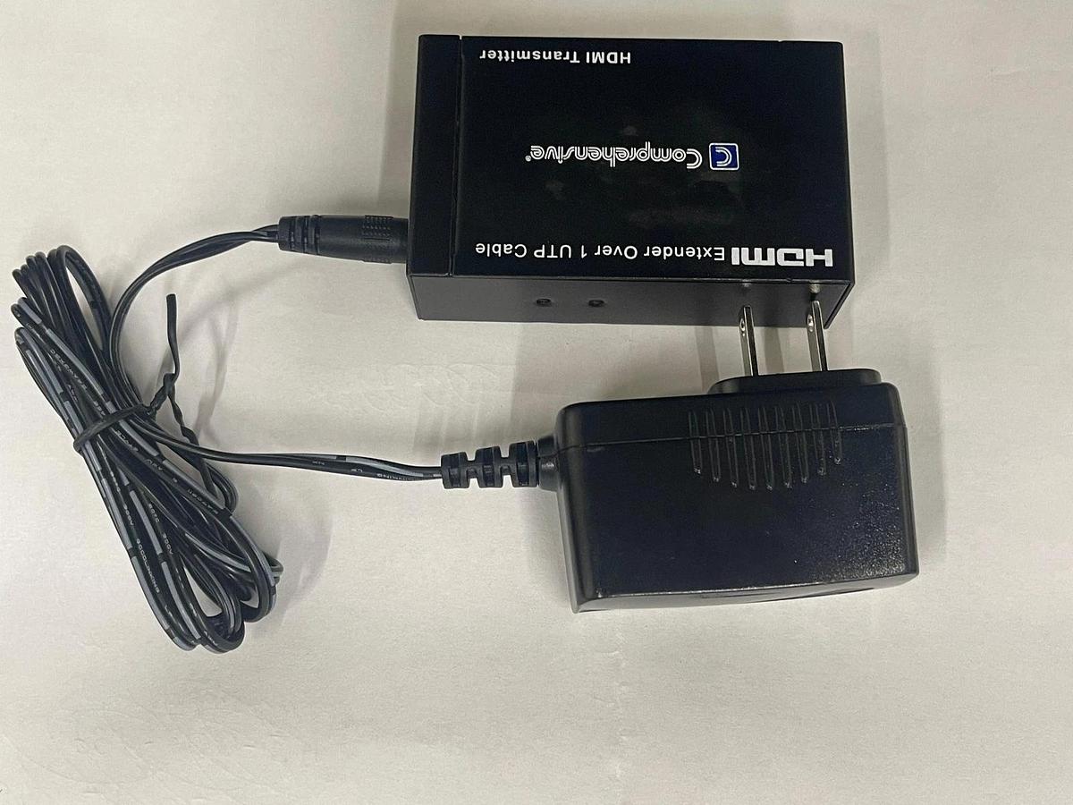 Used Comprehensive CHE-1 HDMI Transmitter W/ Power Adapter