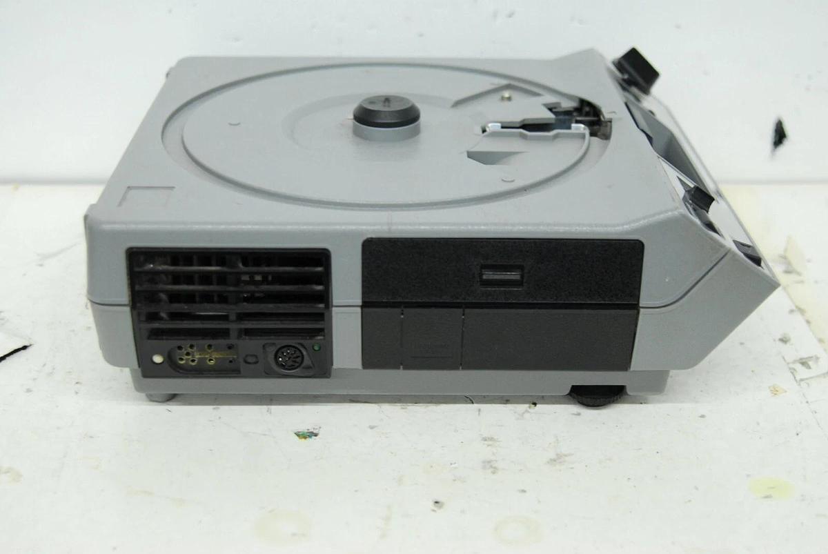 Used Kodak Ektagraphic III A Projector - TESTED READ DESCRIPTION