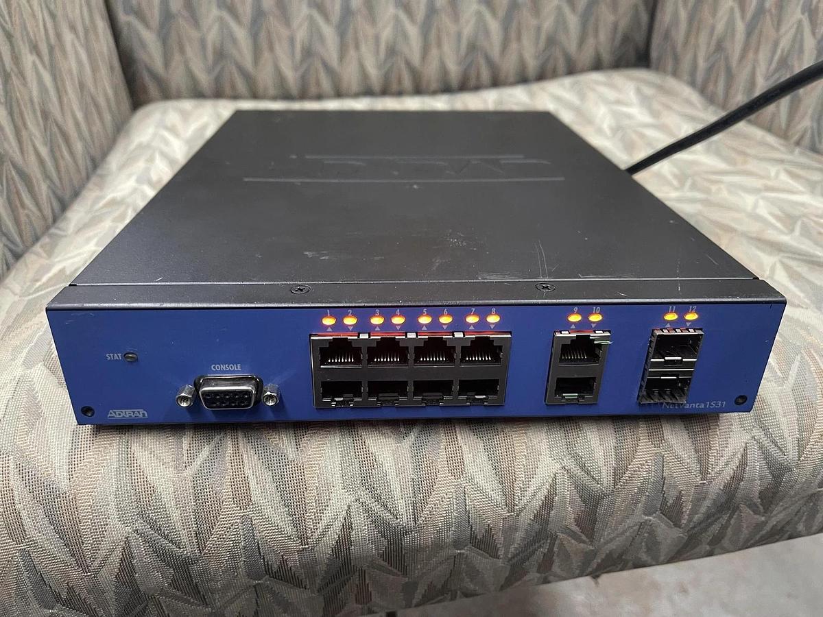 Used Adtran NetVanta 1531 Network Switch ( 1700570f1 ) 607565037313